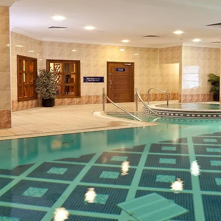 Leonardo Hotel