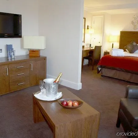 Leonardo Hotel