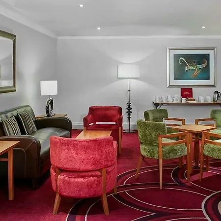 Hotel Leonardo 4*