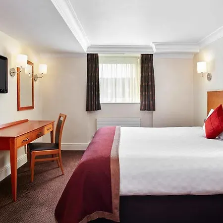 Leonardo Hotel