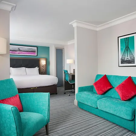 Leonardo Hotel