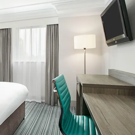 Leonardo Hotel 4*