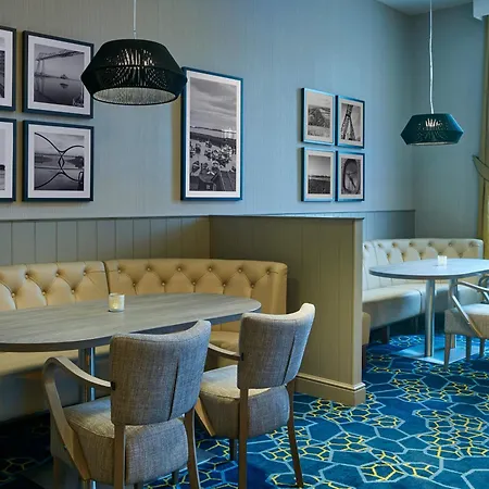 Отель Leonardo 4*