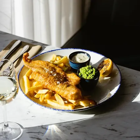 Leonardo 4* Middlesbrough