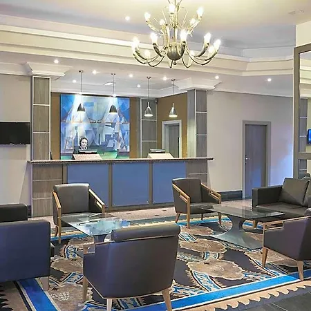 Leonardo Hotel