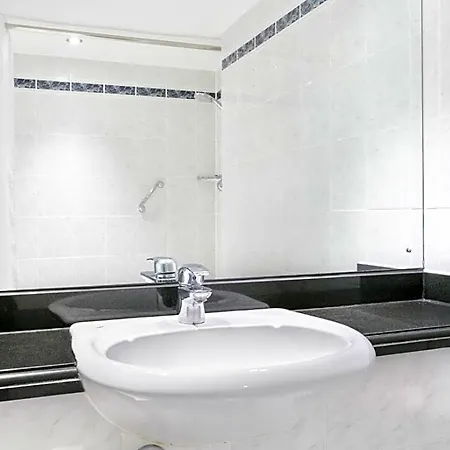 Leonardo Hotel 4*