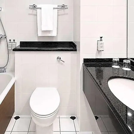 Hotel Leonardo 4*