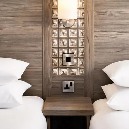 Hotel Leonardo 4*