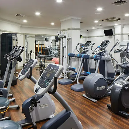 Leonardo 4* Мидлсбро