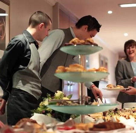 Отель Leonardo 4*